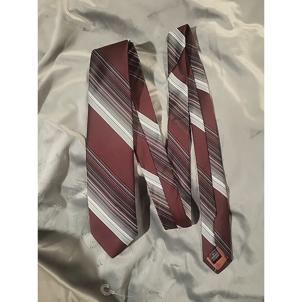 vintage sears classic collection red gray stripe tie polyester‎ acetate